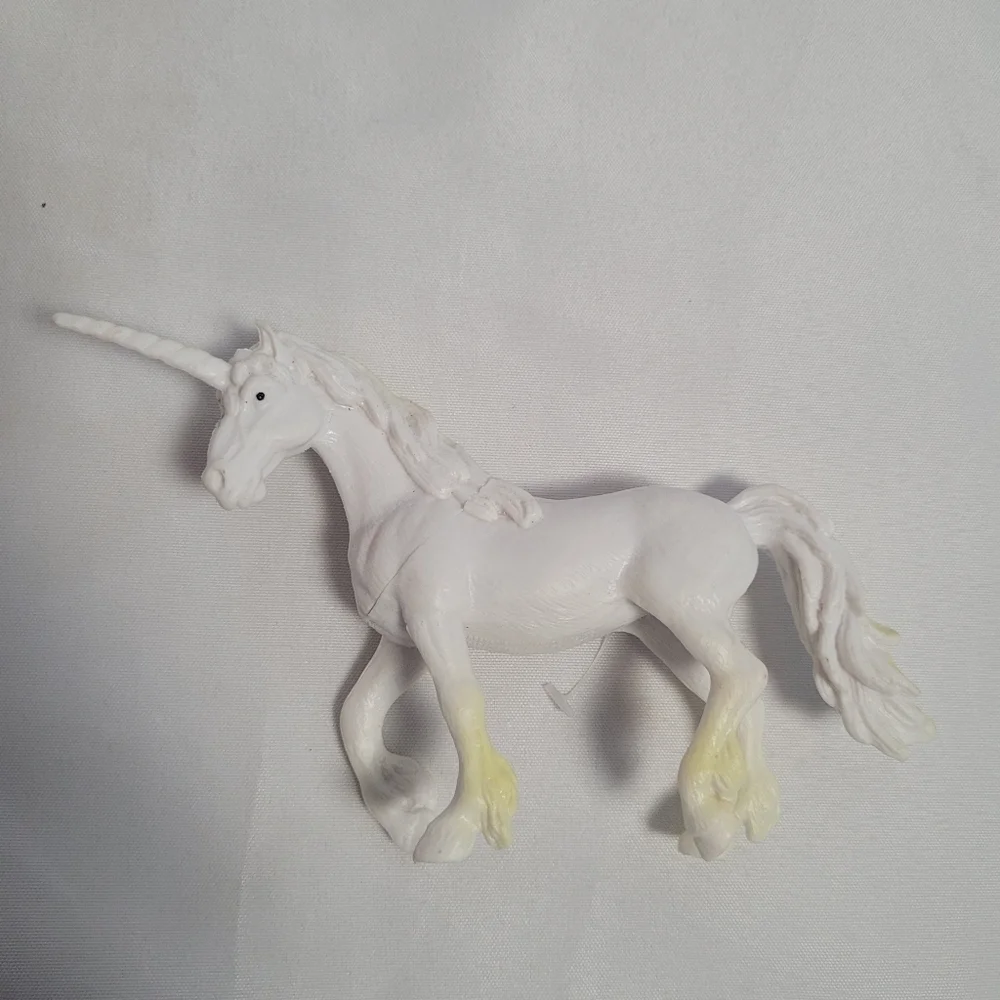 Lot of 2 Greenbrier International Mythical Figures Unicorn Pegasus NWOT
